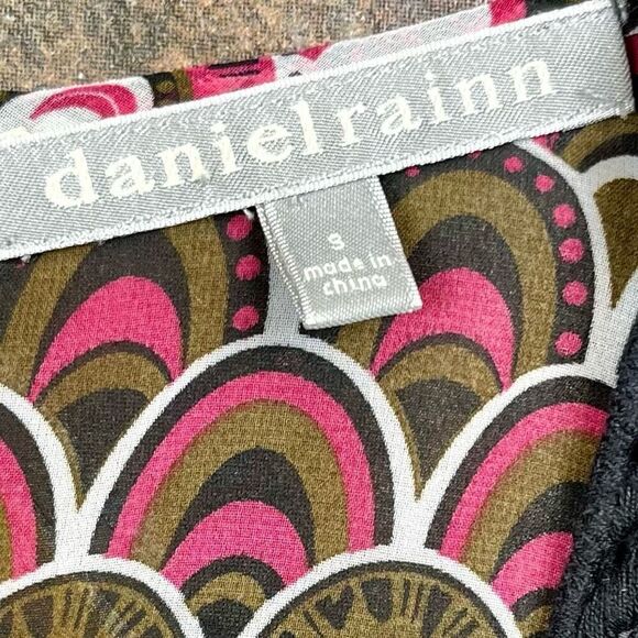 Daniel Rainn Sleeveless Crochet Neck Tie Waist Tank Small - Picture 7 of 9